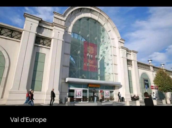 מונטבראן Appartement 2 Pieces 5Min Gare Val D'Europe Parking Inclus מראה חיצוני תמונה