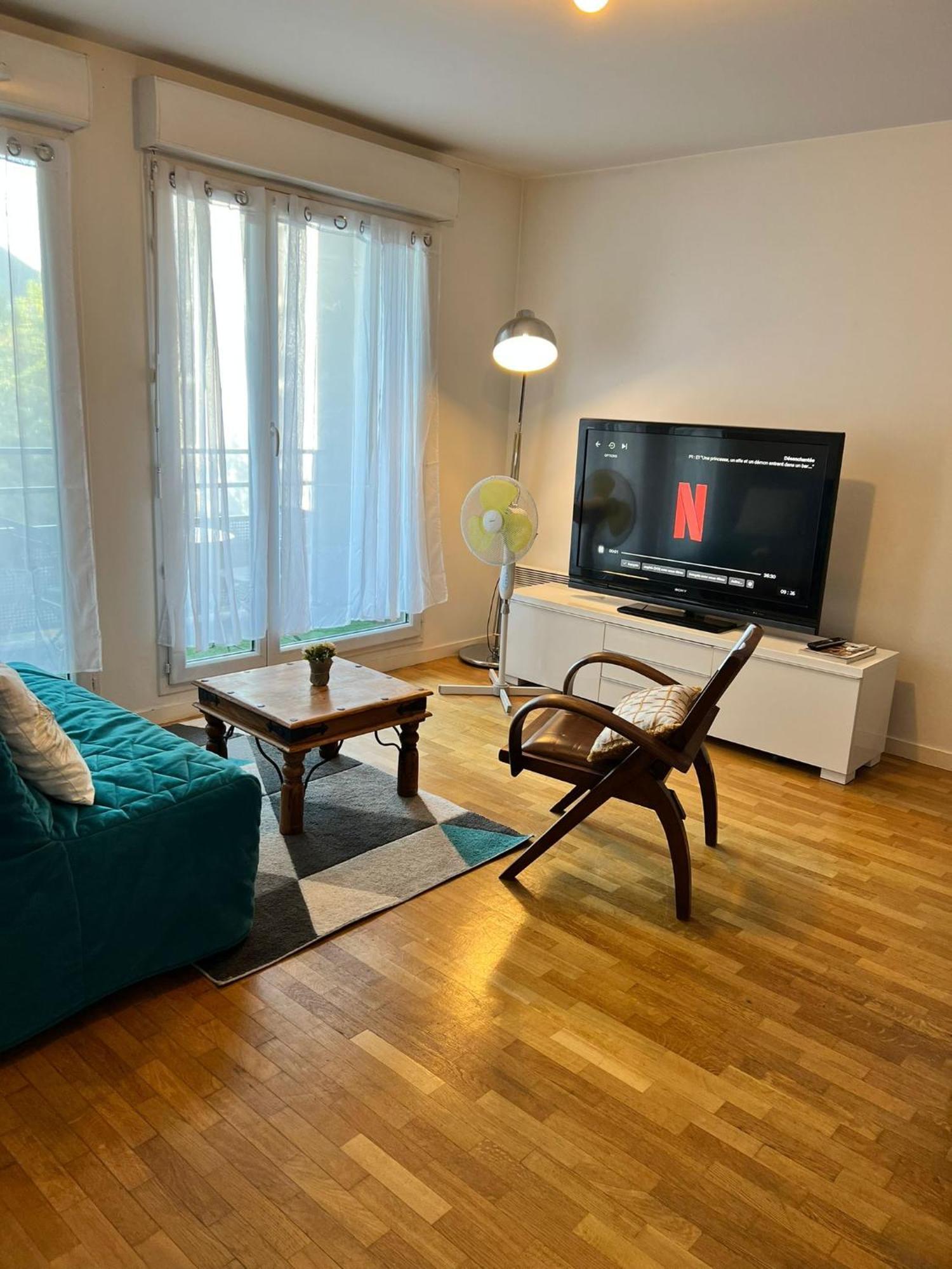 מונטבראן Appartement 2 Pieces 5Min Gare Val D'Europe Parking Inclus מראה חיצוני תמונה